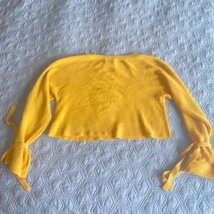 Wilfred Aritzia wool bow sleeve blend sweater gold loose fit wide waist sleeve S